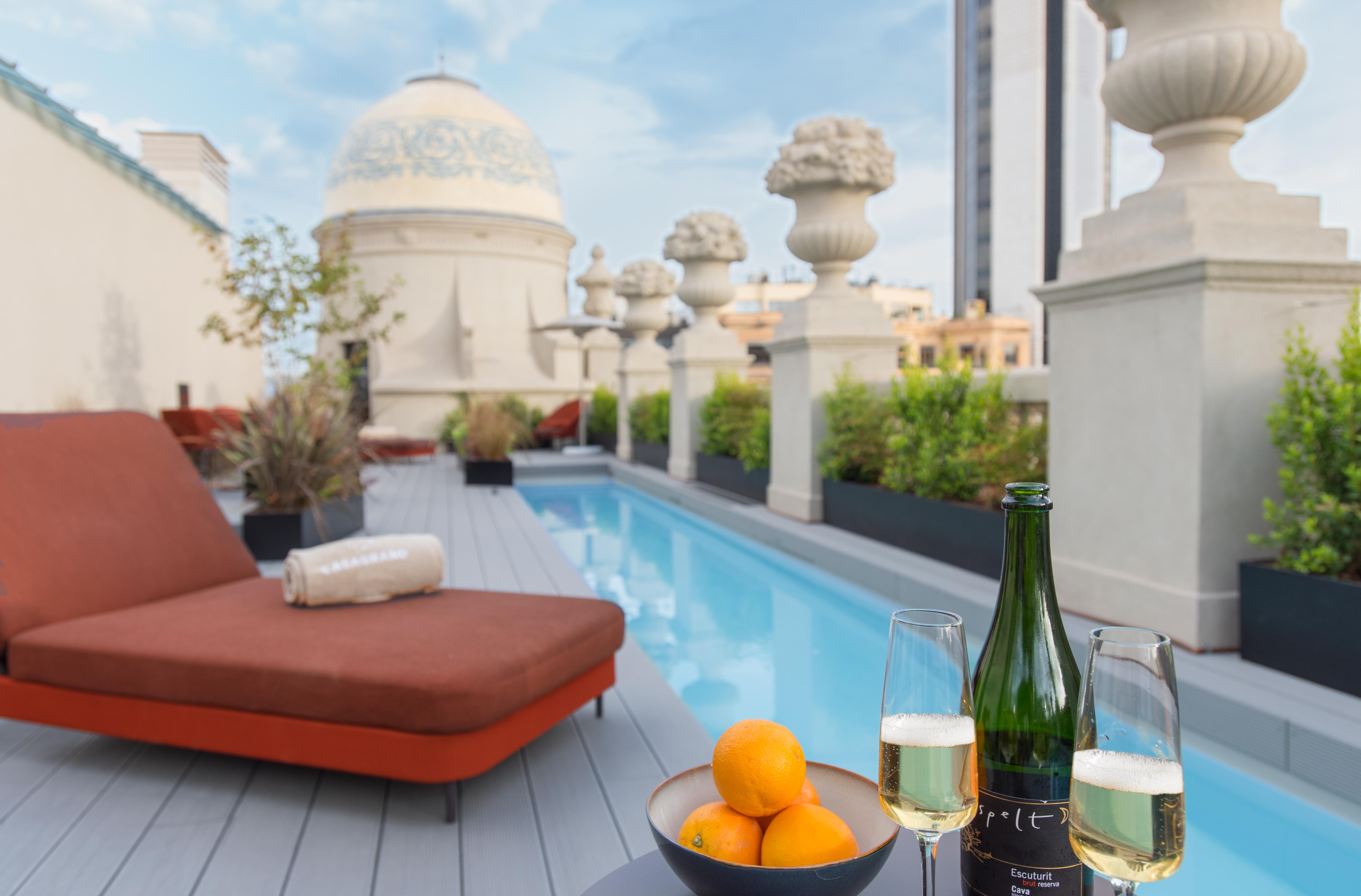 Casagrand Luxury Suites Barcelona Exterior foto